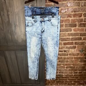 Brooklyn Laundry Men’s Bundle Jeans Sz 36x30 Acid Wash 1 Dark 1 Light Straight